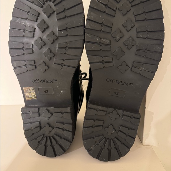 OFF-WHITE Arrow Appliqué Hiking Boot - Picture 14 of 15